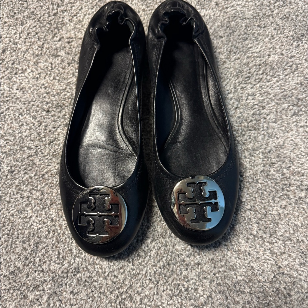 Tory Burch Black Leather Flats with Logo Emblem